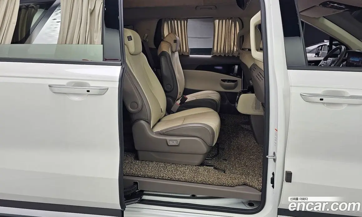 Kia Carnival 2021 2.2 автомат (гидро), фото 12 Kia Carnival 2021 2.2 автомат (гидро), фото 12