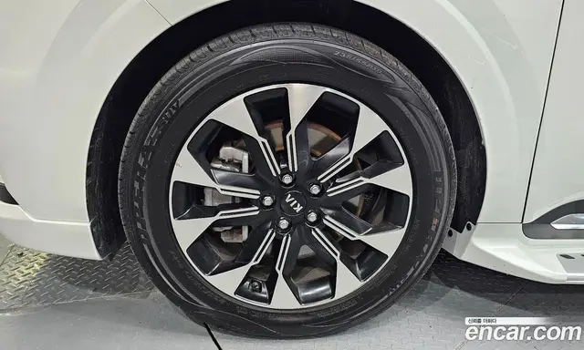 Kia Carnival 2021 2.2 автомат (гидро), миниатюра 5 Kia Carnival 2021 2.2 автомат (гидро), миниатюра 5