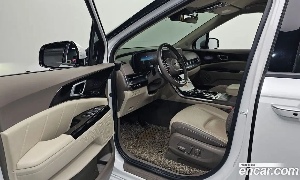 Kia Carnival 2021 2.2 автомат (гидро), фото 10 Kia Carnival 2021 2.2 автомат (гидро), фото 10