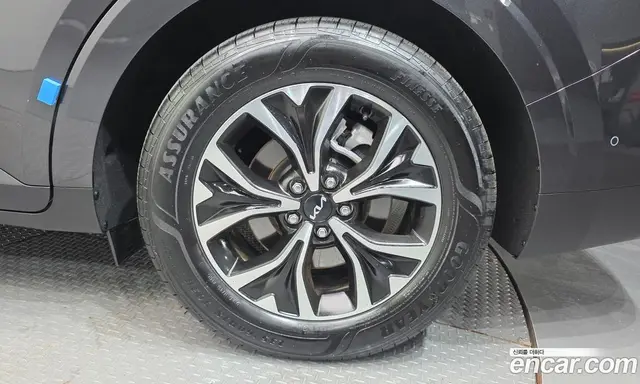 Kia Carnival 2022 2.2 автомат (гидро), миниатюра 5