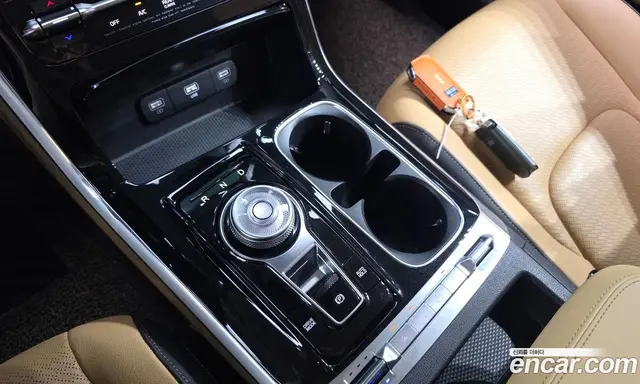 Kia Carnival 2023 2.2 автомат (гидро), миниатюра 12