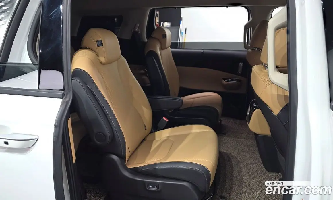 Kia Carnival 2023 2.2 автомат (гидро), фото 17 Kia Carnival 2023 2.2 автомат (гидро), фото 17
