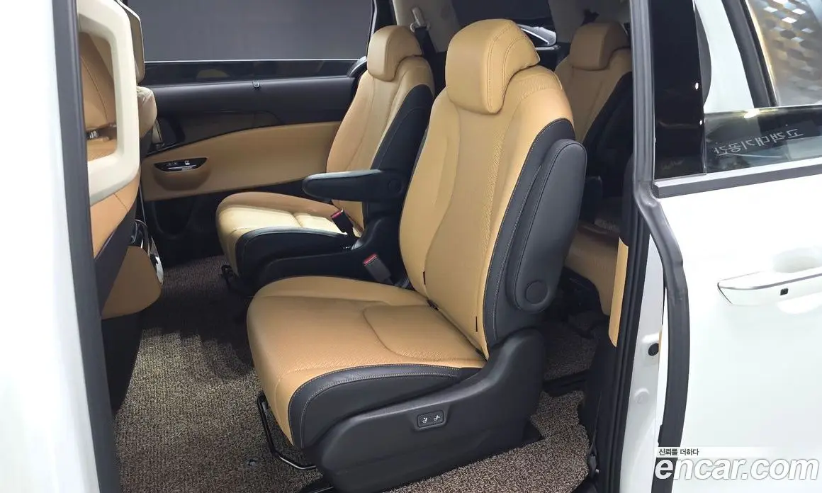Kia Carnival 2023 2.2 автомат (гидро), фото 18 Kia Carnival 2023 2.2 автомат (гидро), фото 18