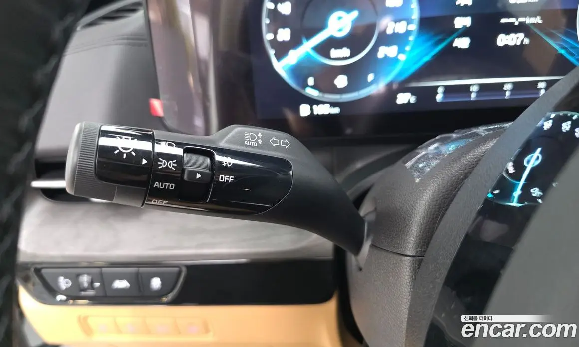 Kia Carnival 2023 2.2 автомат (гидро), фото 29 Kia Carnival 2023 2.2 автомат (гидро), фото 29