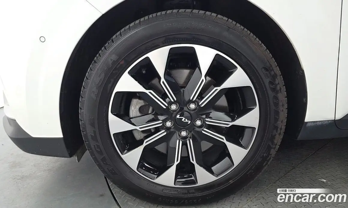 Kia Carnival 2023 2.2 автомат (гидро), фото 5 Kia Carnival 2023 2.2 автомат (гидро), фото 5