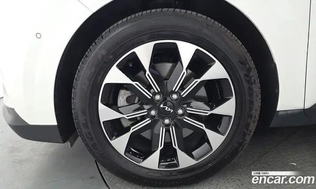Kia Carnival 2023 2.2 автомат (гидро), миниатюра 5 Kia Carnival 2023 2.2 автомат (гидро), миниатюра 5