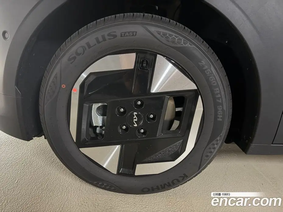 Kia EV3 2026 автомат (гидро), фото 5 Kia EV3 2026 автомат (гидро), фото 5