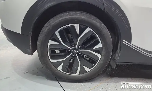 Kia EV6 2022 0.1 автомат (гидро), миниатюра 5 Kia EV6 2022 0.1 автомат (гидро), миниатюра 5