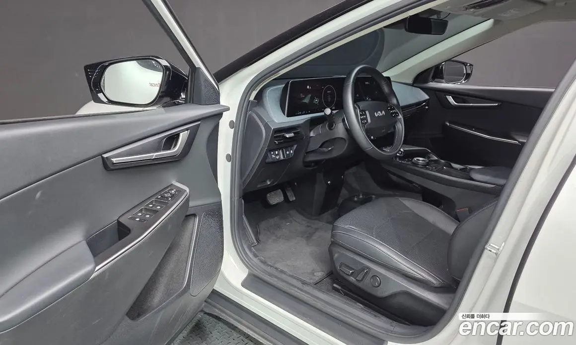 Kia EV6 2022 0.1 автомат (гидро), фото 10 Kia EV6 2022 0.1 автомат (гидро), фото 10