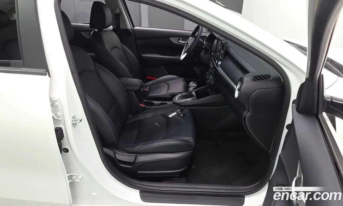Kia K3 2020 1.6 автомат (гидро), фото 12 Kia K3 2020 1.6 автомат (гидро), фото 12