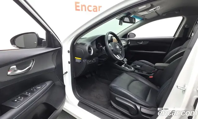 Kia K3 2020 1.6 автомат (гидро), миниатюра 10 Kia K3 2020 1.6 автомат (гидро), миниатюра 10