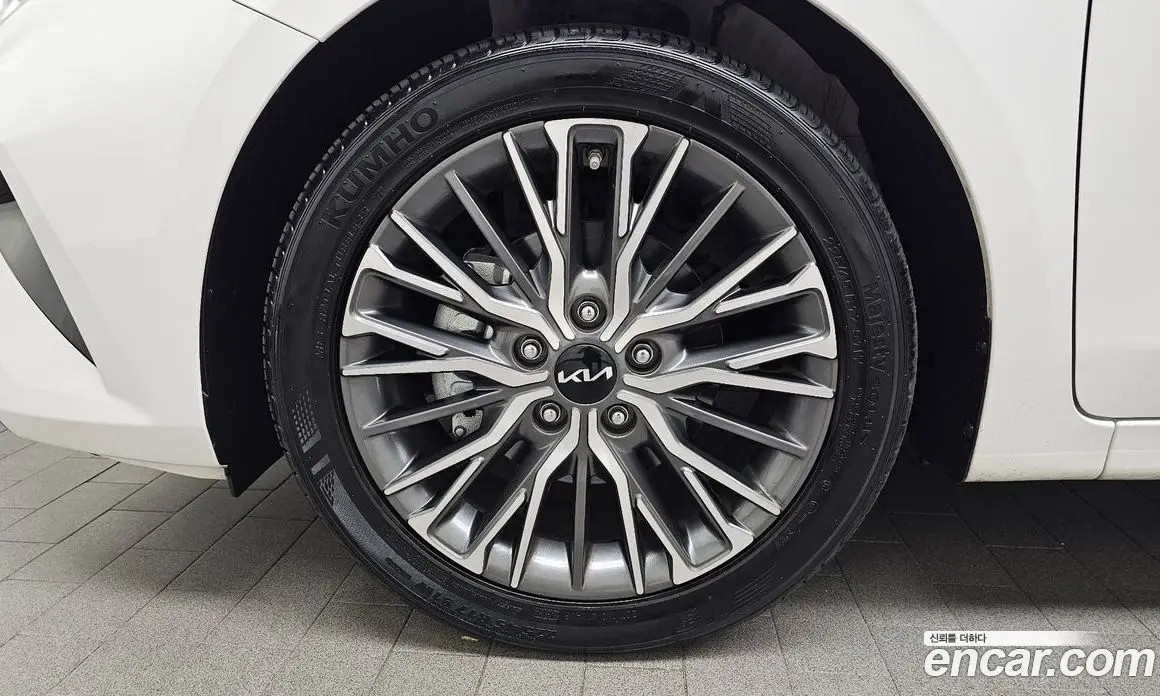Kia K3 2024 1.6 автомат (гидро), фото 4