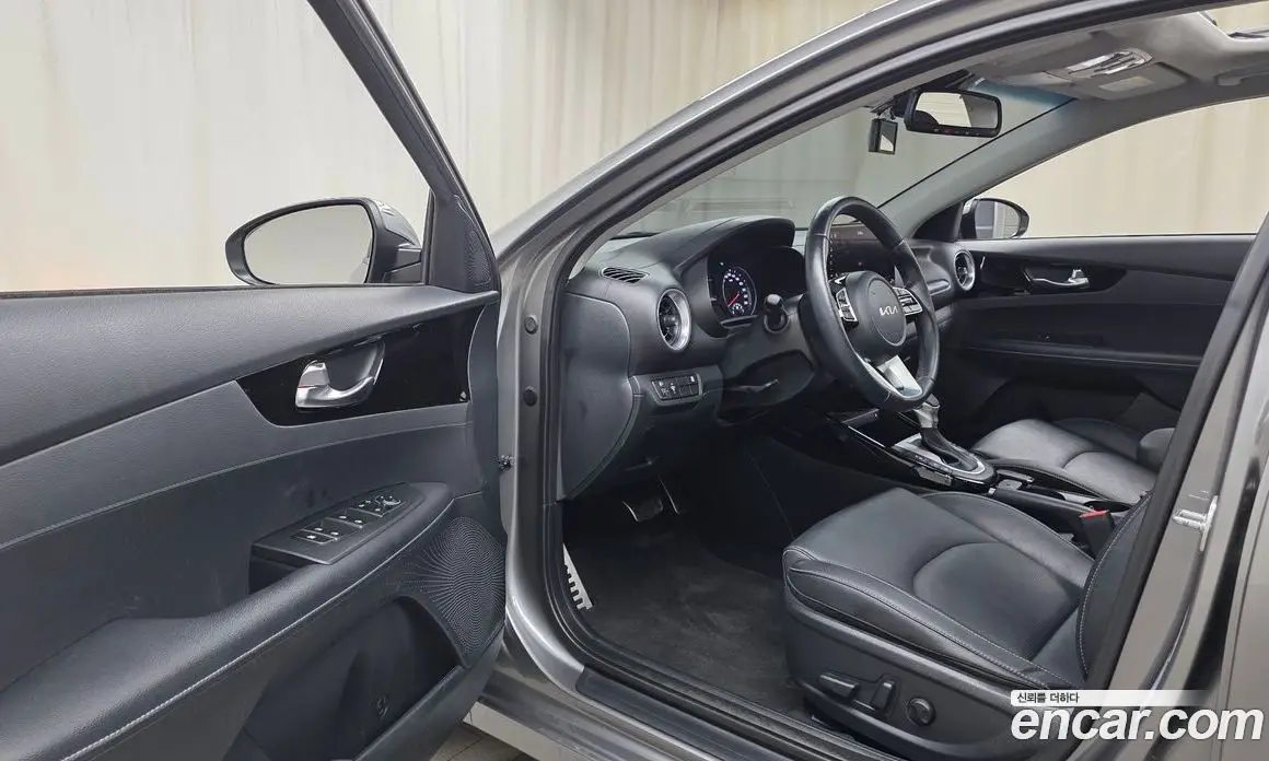 Kia K3 2024 1.6 автомат (гидро), фото 13 Kia K3 2024 1.6 автомат (гидро), фото 13