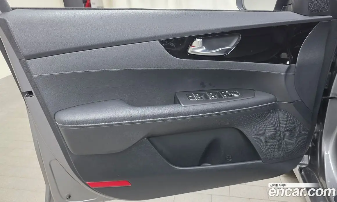 Kia K3 2024 1.6 автомат (гидро), фото 14 Kia K3 2024 1.6 автомат (гидро), фото 14