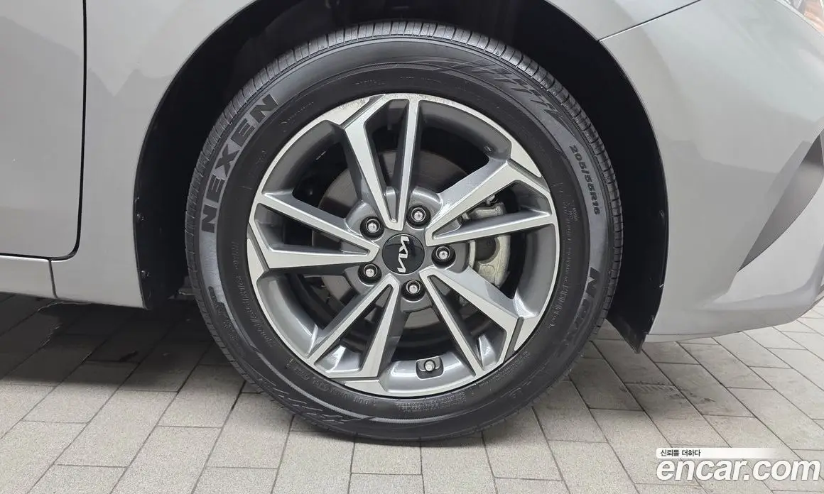 Kia K3 2024 1.6 автомат (гидро), фото 7 Kia K3 2024 1.6 автомат (гидро), фото 7