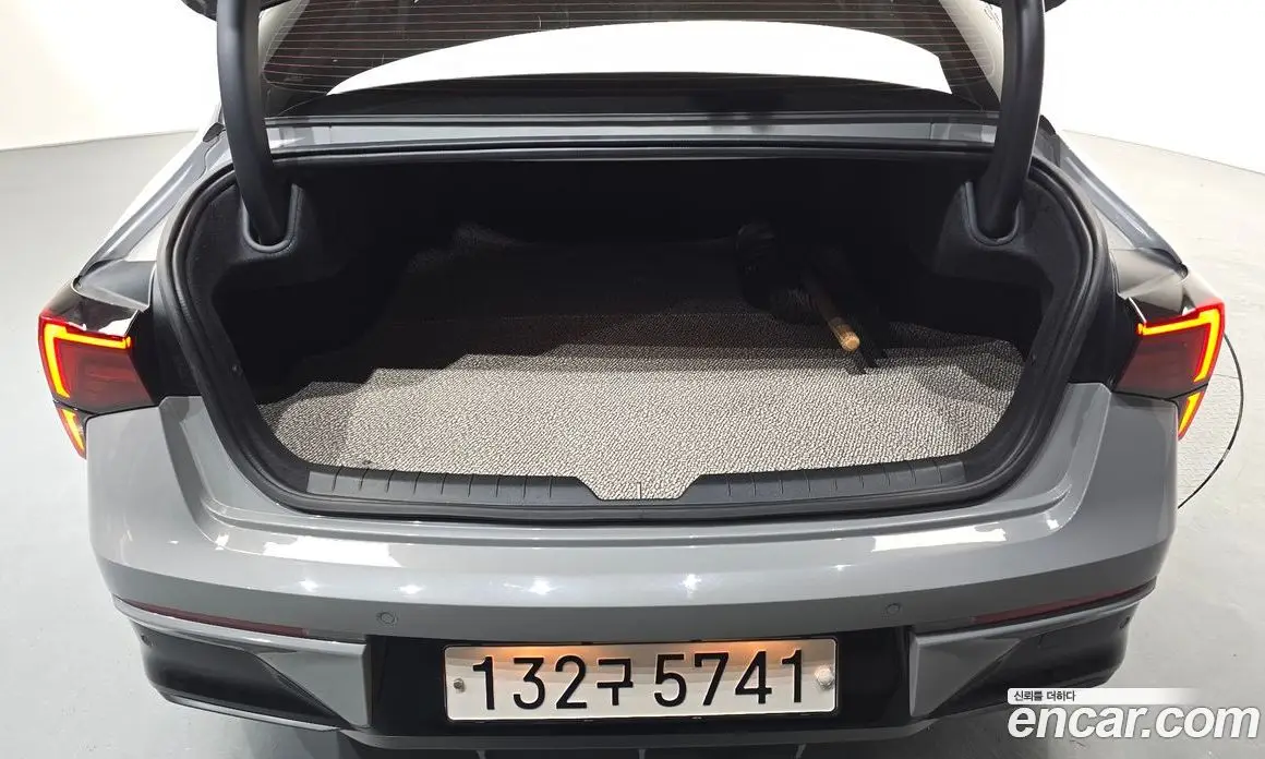 Kia K5 (Optima) 2024 2.0 автомат (гидро), фото 22 Kia K5 (Optima) 2024 2.0 автомат (гидро), фото 22
