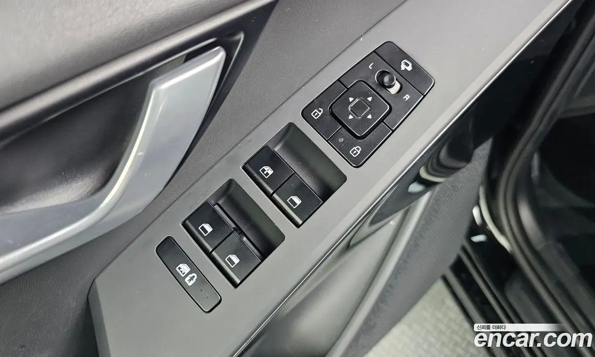Kia Niro 2023 0.2 автомат (гидро), фото 16 Kia Niro 2023 0.2 автомат (гидро), фото 16