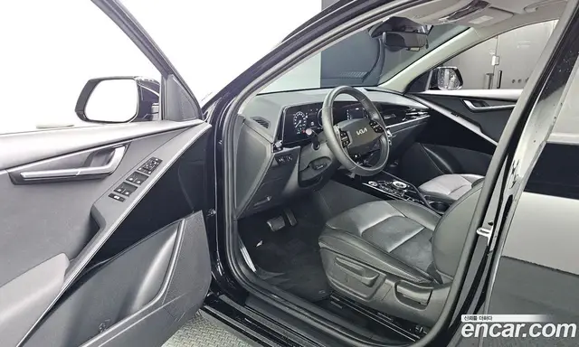 Kia Niro 2023 0.2 автомат (гидро), миниатюра 10 Kia Niro 2023 0.2 автомат (гидро), миниатюра 10