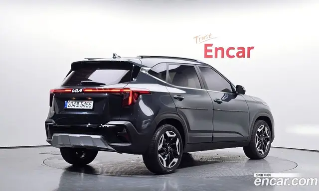 Kia Seltos 2025 1.6 автомат (гидро), миниатюра 1 Kia Seltos 2025 1.6 автомат (гидро), миниатюра 1
