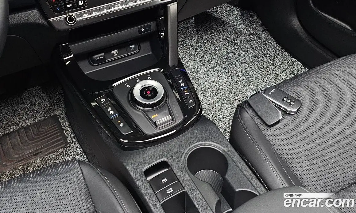 Kia Seltos 2025 1.6 автомат (гидро), фото 11 Kia Seltos 2025 1.6 автомат (гидро), фото 11