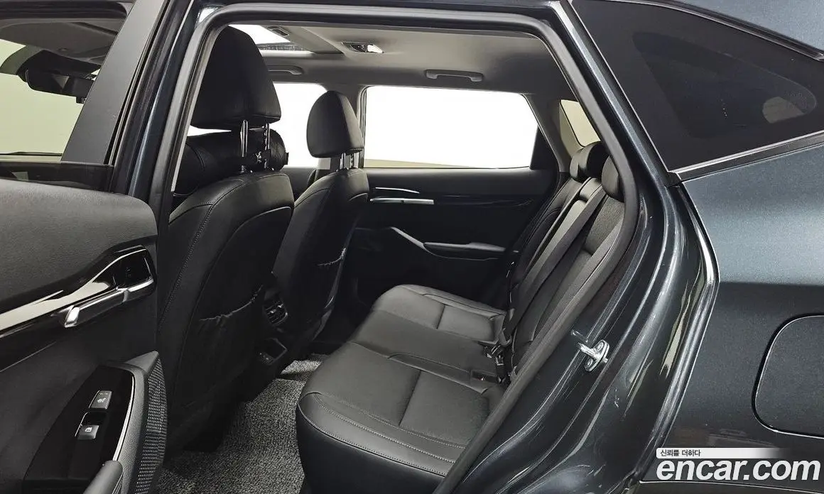 Kia Seltos 2025 1.6 автомат (гидро), фото 17 Kia Seltos 2025 1.6 автомат (гидро), фото 17