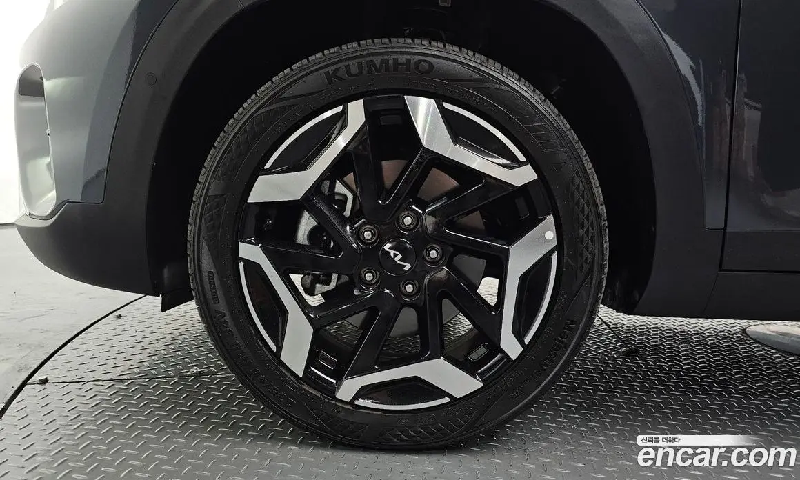 Kia Seltos 2025 1.6 автомат (гидро), фото 4 Kia Seltos 2025 1.6 автомат (гидро), фото 4