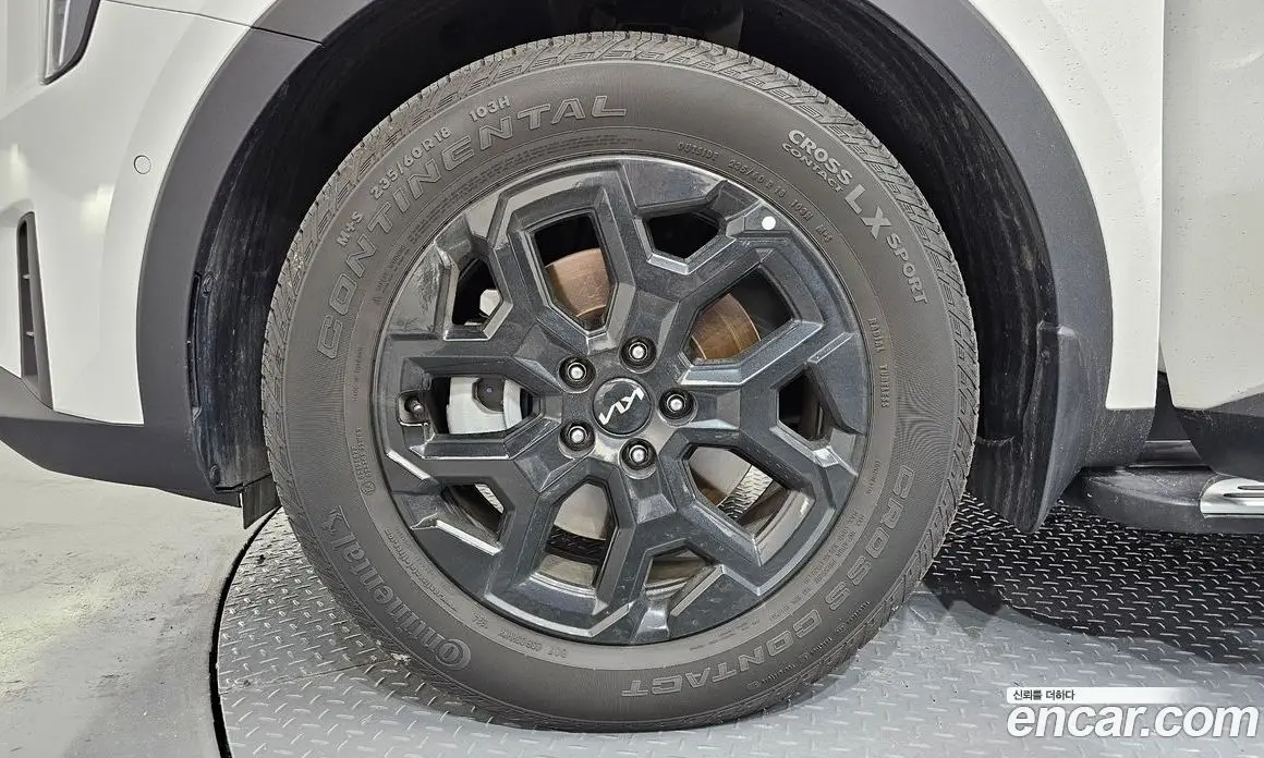 Kia Sorento 2024 1.6 автомат (гидро), фото 5 Kia Sorento 2024 1.6 автомат (гидро), фото 5