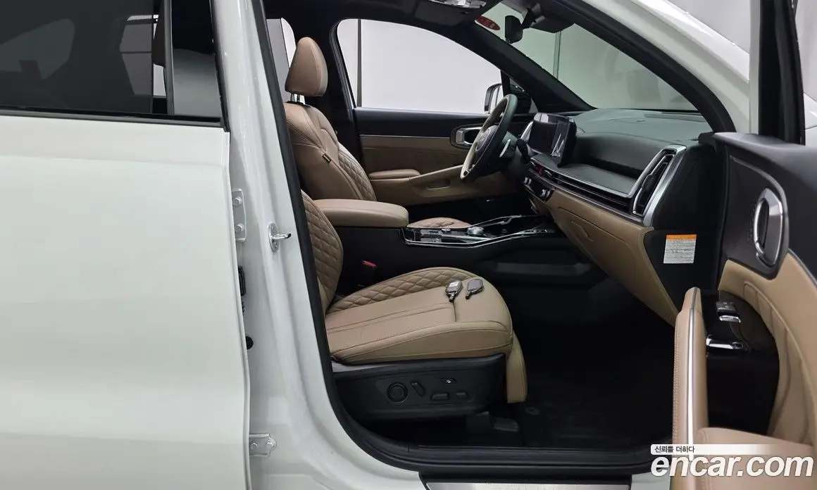 Kia Sorento 2024 1.6 автомат (гидро), фото 16 Kia Sorento 2024 1.6 автомат (гидро), фото 16