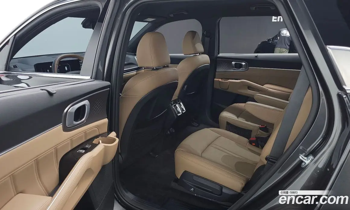 Kia Sorento 2025 1.6 автомат (гидро), фото 12 Kia Sorento 2025 1.6 автомат (гидро), фото 12