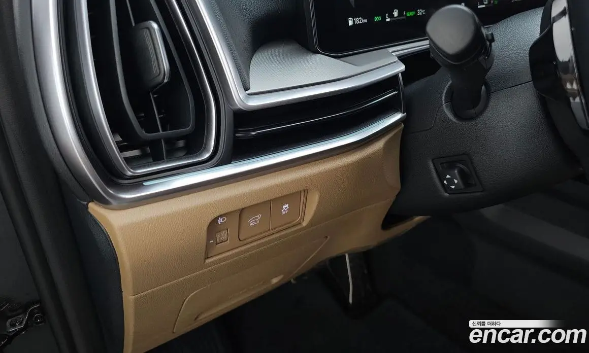 Kia Sorento 2025 1.6 автомат (гидро), фото 18 Kia Sorento 2025 1.6 автомат (гидро), фото 18