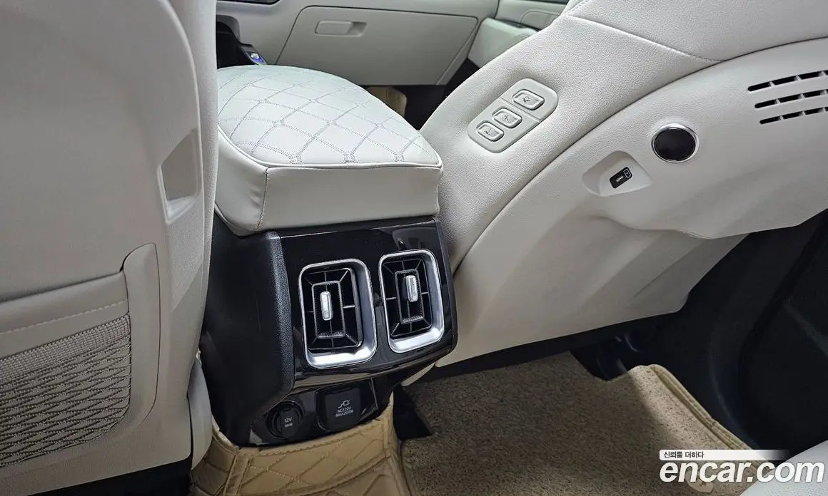Kia Sorento 2025 1.6 автомат (гидро), фото 34 Kia Sorento 2025 1.6 автомат (гидро), фото 34