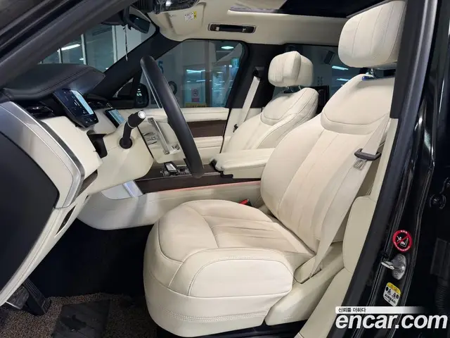 Land Rover Range Rover 2023 4.4 автомат (гидро), миниатюра 9 Land Rover Range Rover 2023 4.4 автомат (гидро), миниатюра 9