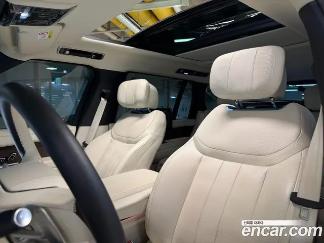 Land Rover Range Rover 2023 4.4 автомат (гидро), миниатюра 10 Land Rover Range Rover 2023 4.4 автомат (гидро), миниатюра 10