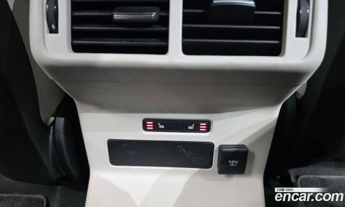 Land Rover Range Rover Velar 2019 3.0 автомат (гидро), фото 24 Land Rover Range Rover Velar 2019 3.0 автомат (гидро), фото 24