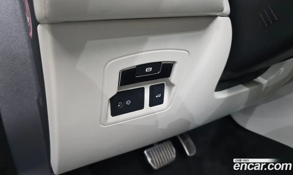 Land Rover Range Rover Velar 2019 3.0 автомат (гидро), фото 27 Land Rover Range Rover Velar 2019 3.0 автомат (гидро), фото 27
