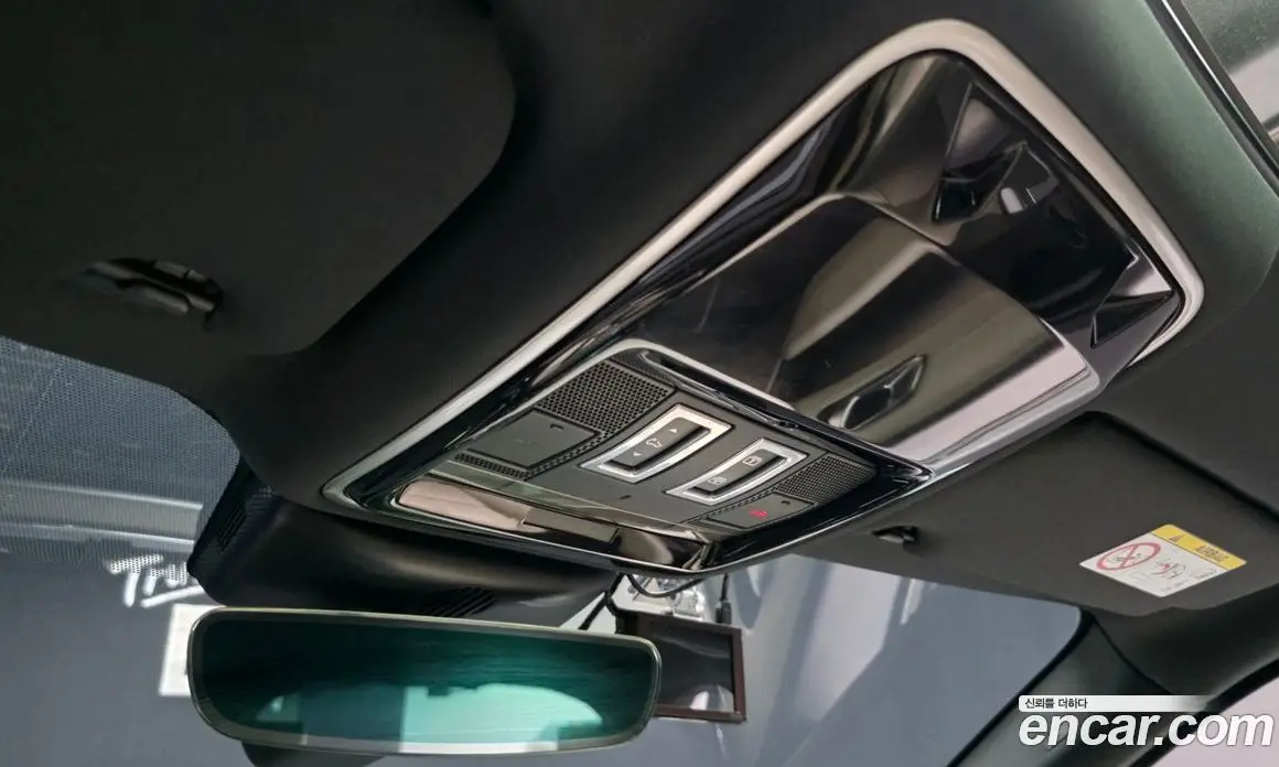 Land Rover Range Rover Velar 2019 3.0 автомат (гидро), фото 28 Land Rover Range Rover Velar 2019 3.0 автомат (гидро), фото 28