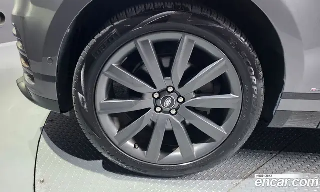 Land Rover Range Rover Velar 2019 3.0 автомат (гидро), миниатюра 4 Land Rover Range Rover Velar 2019 3.0 автомат (гидро), миниатюра 4