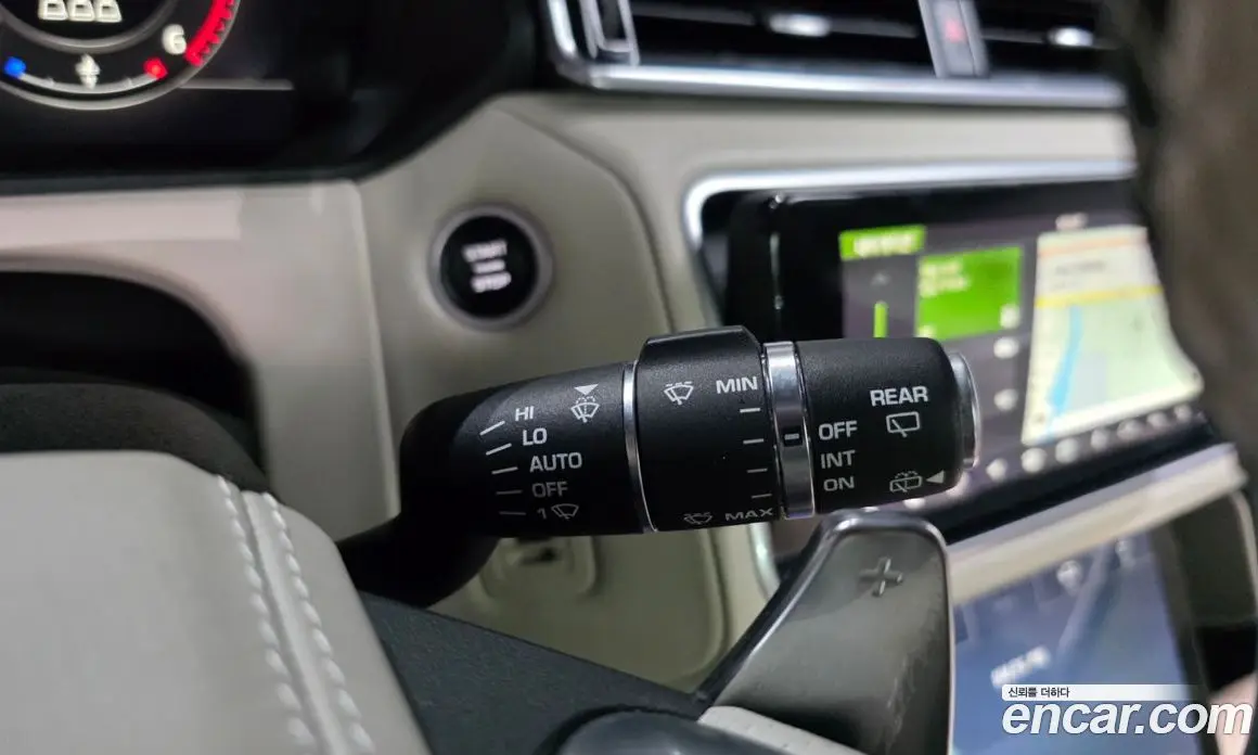 Land Rover Range Rover Velar 2019 3.0 автомат (гидро), фото 35 Land Rover Range Rover Velar 2019 3.0 автомат (гидро), фото 35