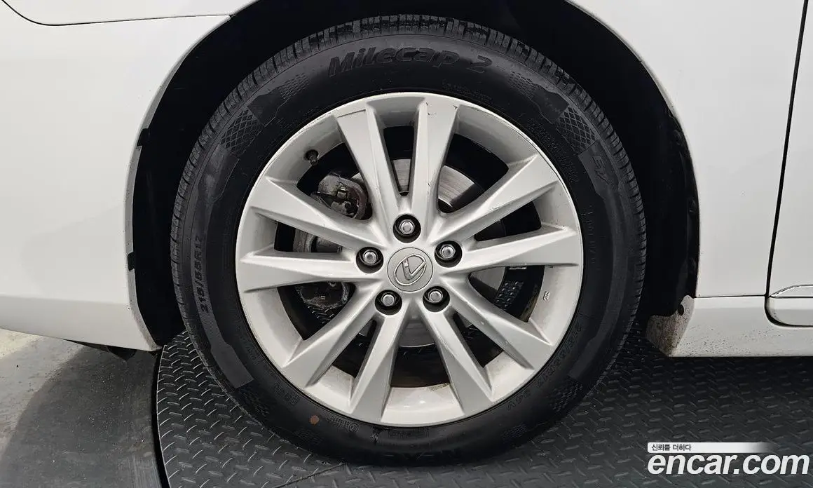 Lexus ES 2011 3.5 автомат (гидро), фото 5 Lexus ES 2011 3.5 автомат (гидро), фото 5
