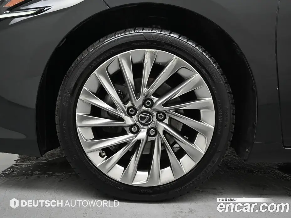 Lexus ES 2023 2.5 автомат (гидро), фото 5 Lexus ES 2023 2.5 автомат (гидро), фото 5