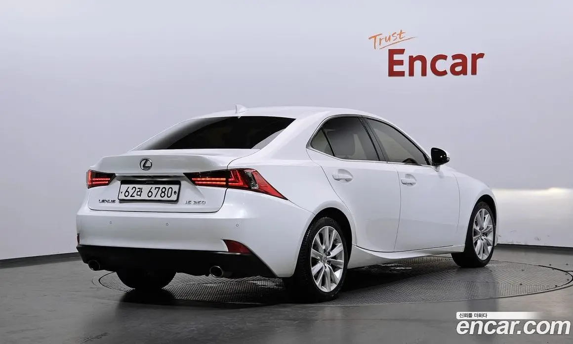 Lexus IS 2014 2.5 автомат (гидро), фото 2 Lexus IS 2014 2.5 автомат (гидро), фото 2