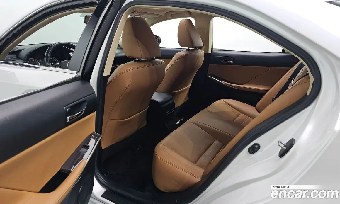 Lexus IS 2014 2.5 автомат (гидро), фото 12 Lexus IS 2014 2.5 автомат (гидро), фото 12