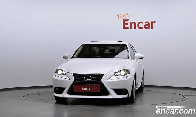Lexus IS 2014 2.5 автомат (гидро), миниатюра 3 Lexus IS 2014 2.5 автомат (гидро), миниатюра 3