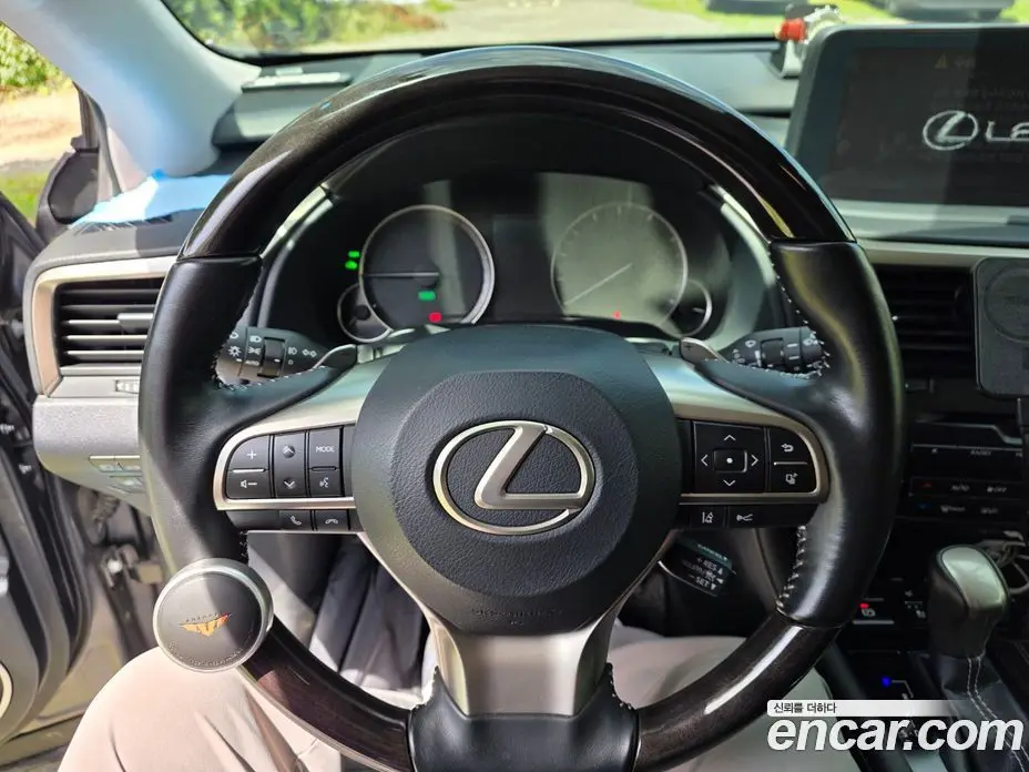 Lexus RX 2022 3.5 автомат (гидро), фото 6 Lexus RX 2022 3.5 автомат (гидро), фото 6