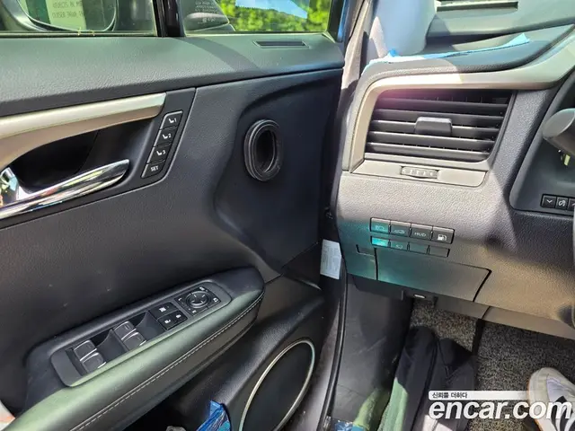 Lexus RX 2022 3.5 автомат (гидро), миниатюра 10 Lexus RX 2022 3.5 автомат (гидро), миниатюра 10
