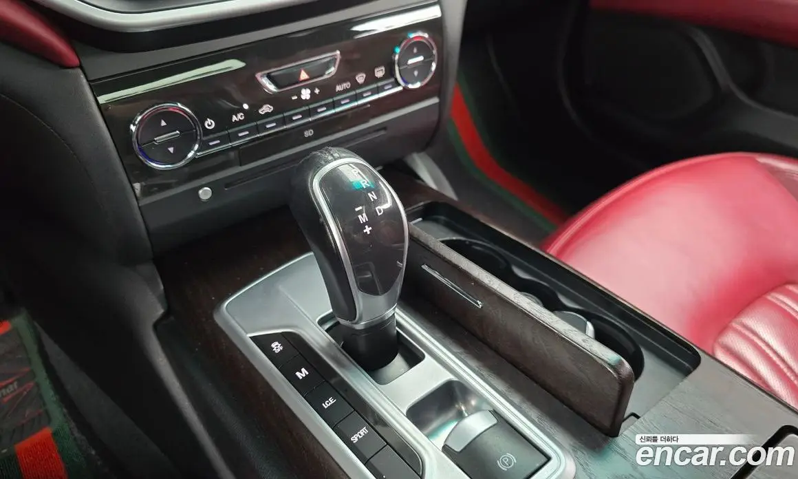 Maserati Ghibli 2015 3.0 автомат (гидро), фото 9 Maserati Ghibli 2015 3.0 автомат (гидро), фото 9