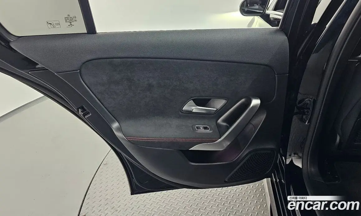 Mercedes-Benz A-Class 2022 2.0 автомат (гидро), фото 14