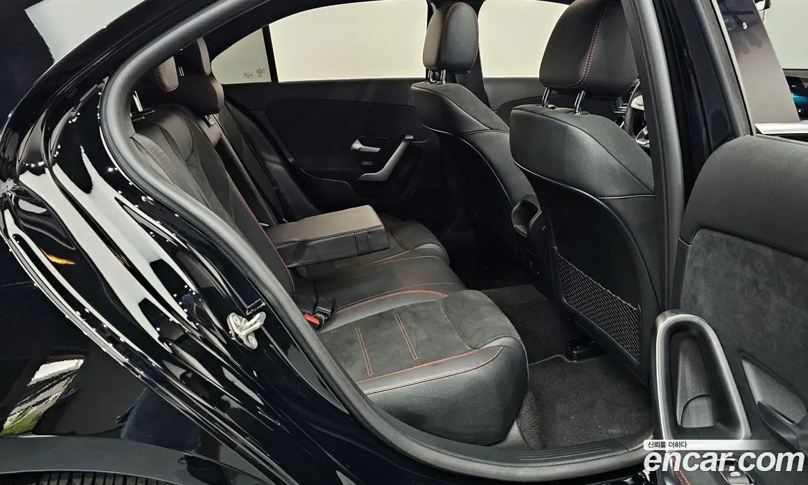 Mercedes-Benz A-Class 2022 2.0 автомат (гидро), фото 16