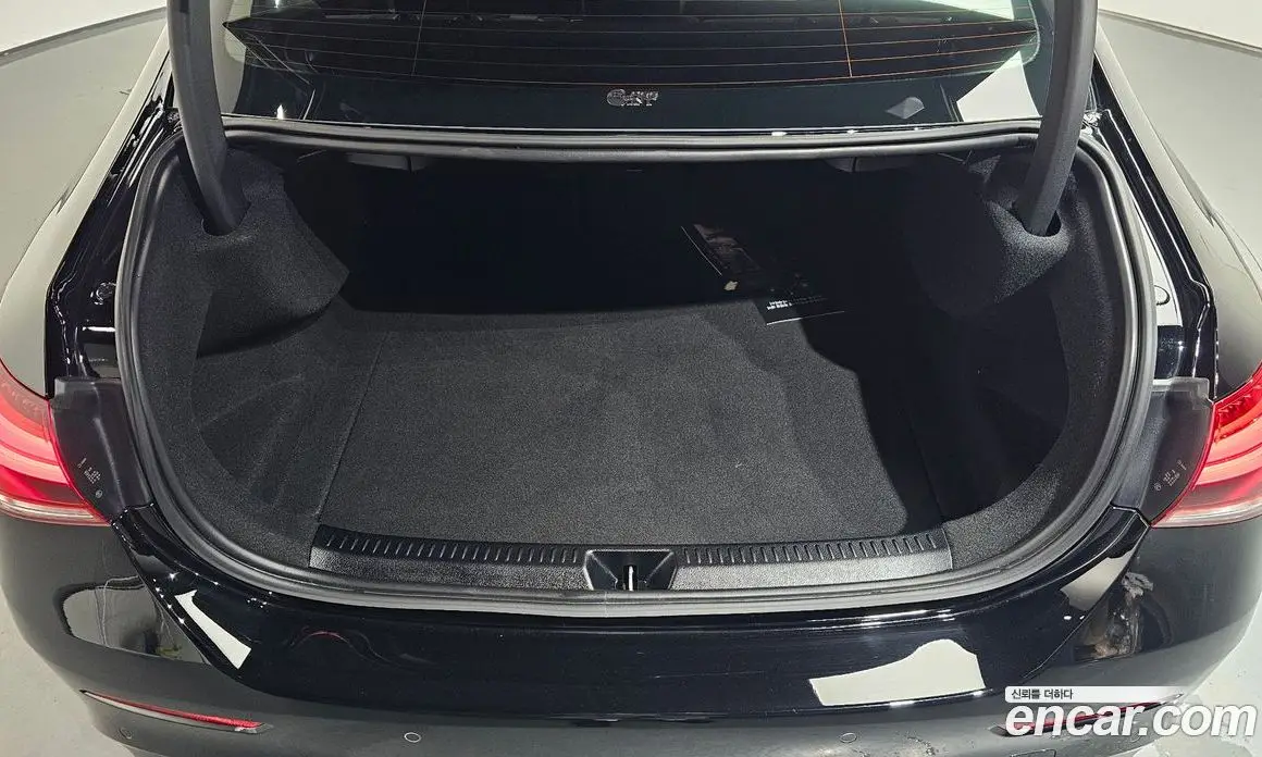 Mercedes-Benz A-Class 2022 2.0 автомат (гидро), фото 21