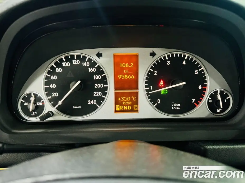 Mercedes-Benz B-Class 2010 2.0 автомат (гидро), фото 8 Mercedes-Benz B-Class 2010 2.0 автомат (гидро), фото 8